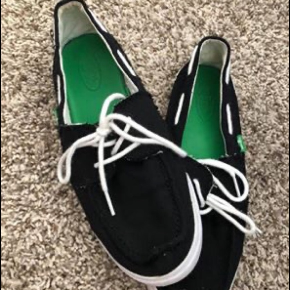 Sanuk Shoes